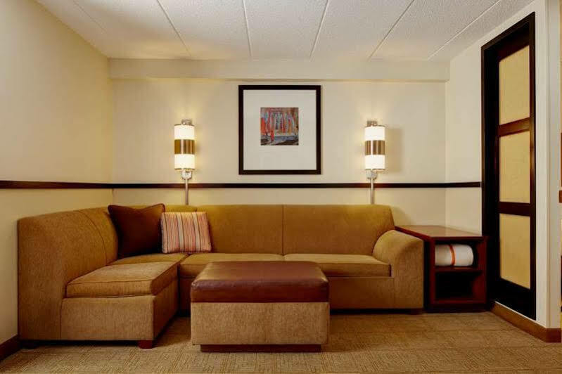 Hyatt Place Greenville/Haywood Exterior photo